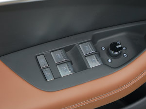 202355 TFSI quattro  п؅^