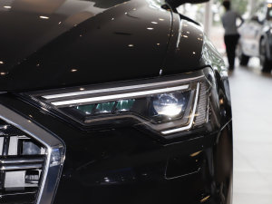 2023Ŀ 45 TFSI xӸ ^