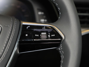 2023Ŀ 45 TFSI xӸ п؅^