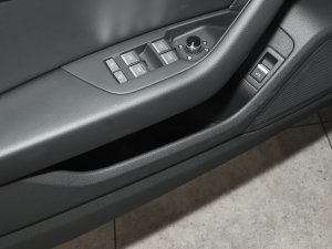 2023Ŀ 45 TFSI x ǰTg