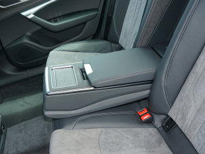 2023Ŀ 45 TFSI quattro x(dng) 