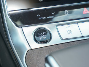 2023Ŀ 45 TFSI quattro xӸ п؅^