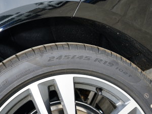 2023Ŀ 40 TFSI AӸ ݆̥ߴ