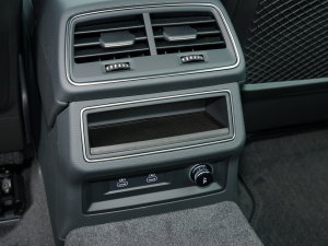 2023Ŀ 40 TFSI AӸ g