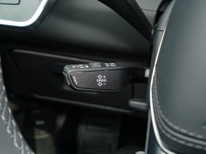 2023Ŀ 40 TFSI AӸ п؅^(q)