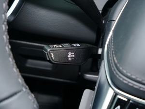 2023Ŀ 40 TFSI A п؅^