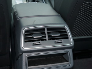 2023Ŀ 40 TFSI A п؅^