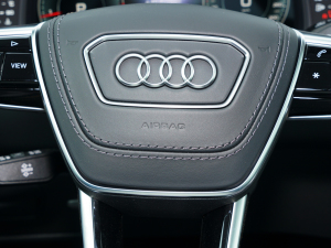 2023Ŀ 40 TFSI A п؅^