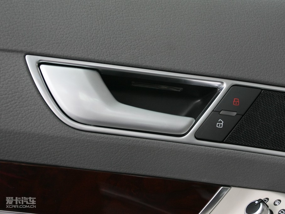 2010��W��A6L 2.0T �քӃ�������