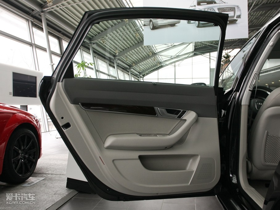 2010��W��A6L 2.0T �քӃ�������