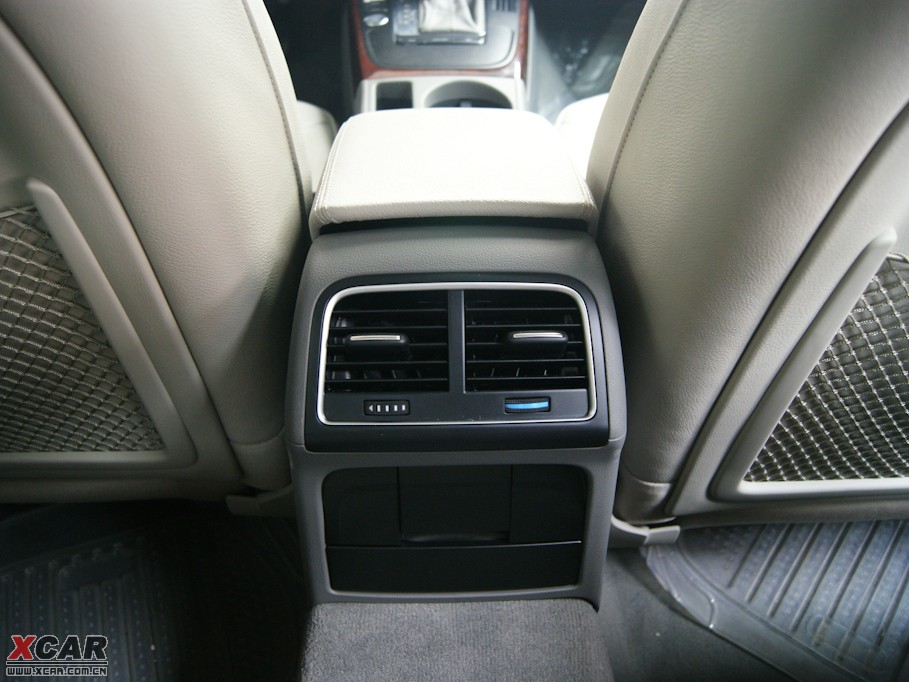 2010��W��A4L 2.0TFSI CVT���A��