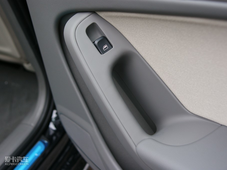 2010?yun)WA4L 1.8TFSI CVT(w)