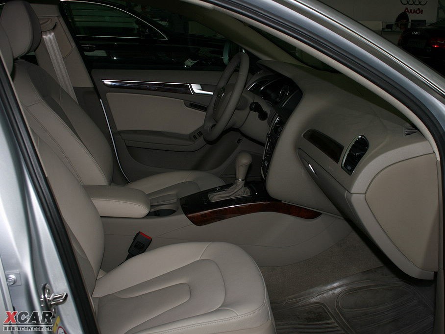 2010WA4L 2.0TFSI CVTg