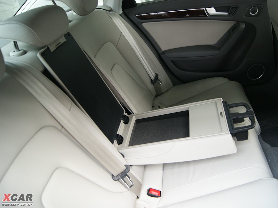 2010?yun)WA4L 2.0TFSI CVTA