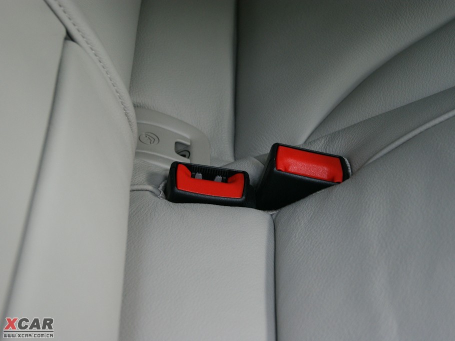 2010?yun)WA4L 2.0TFSI CVTA