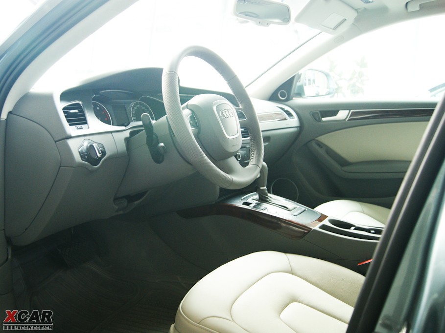 2010?yun)WA4L 2.0TFSI CVTA