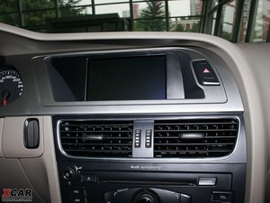 2010款2.0TFSI CVT技术版 中控区