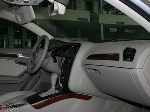 2010款2.0TFSI CVT技术版 空间座椅