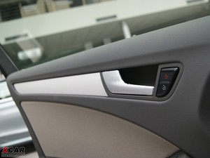 2010款2.0TFSI CVT标准版 空间座椅