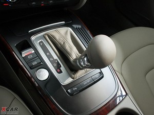 20102.0TFSI CVTg п؅^