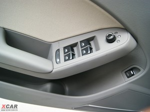 20102.0TFSI CVT˜ʰ g