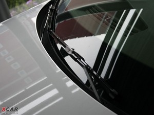 2010款2.0TFSI CVT技术版 雨刷