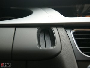 2010款2.0TFSI CVT标准版 空间座椅