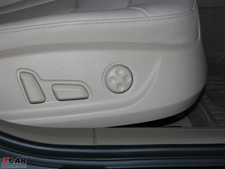 2010?yun)WA4L 2.0TFSI CVTg(sh)