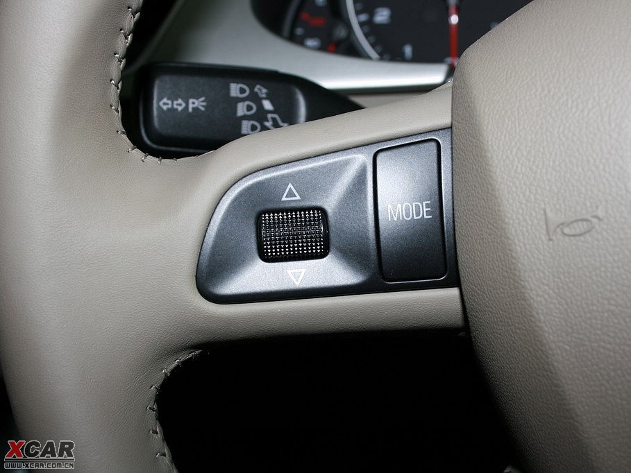 2010WA4L 2.0TFSI CVTg