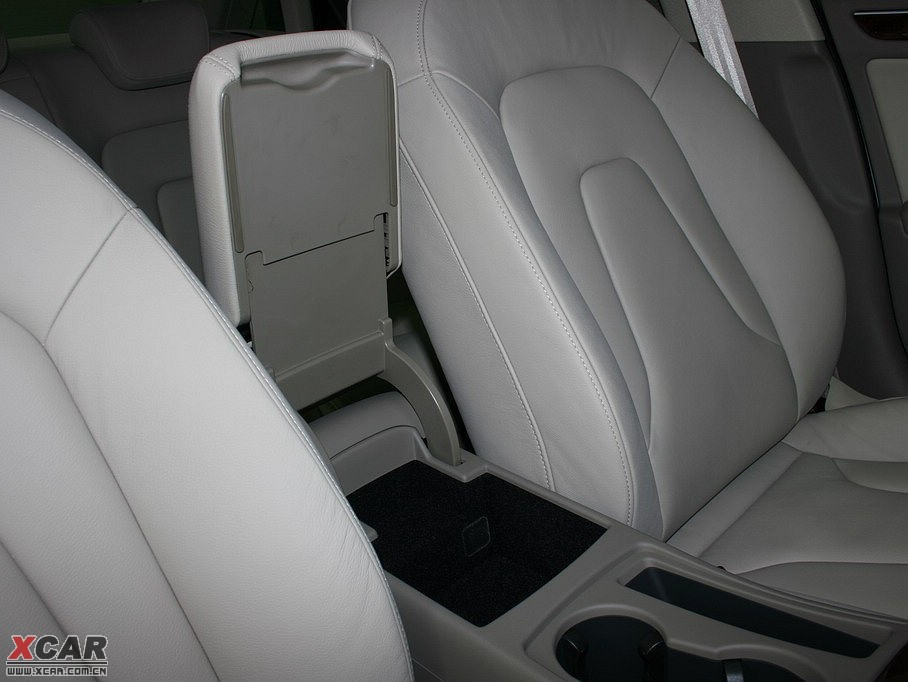 2010?yun)WA4L 2.0TFSI CVTg(sh)