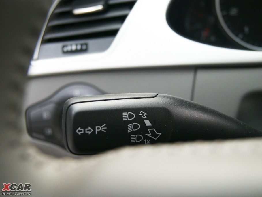 2010WA4L 2.0TFSI CVT˜ʰ