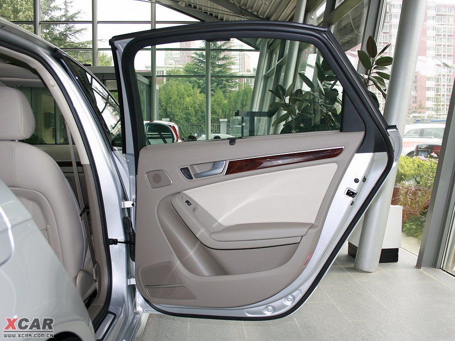 2010WA4L 2.0TFSI CVTg