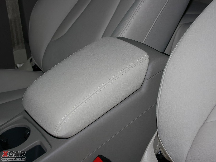 2010WA4L 2.0TFSI CVTg