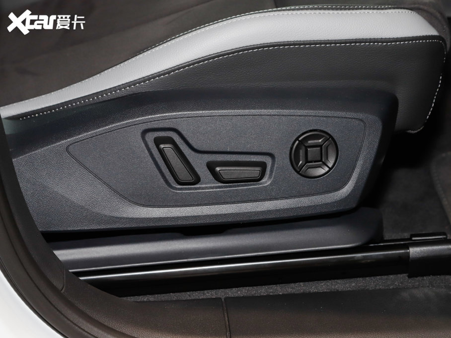 2023?yun)WQ3 35 TFSI M(jn)ȡ(dng)(1.4T)