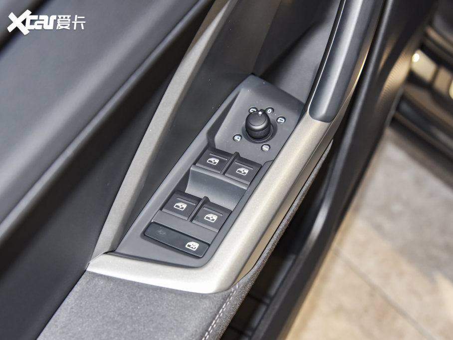 2023WQ3 35 TFSI rЄӸ(1.4T)