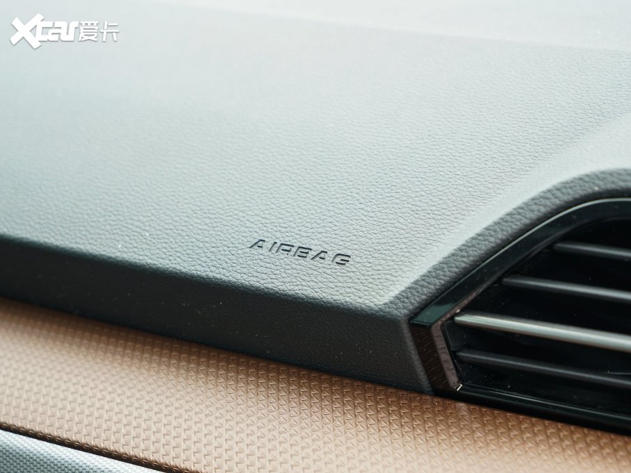 2023WQ3 35 TFSI r(1.4T)