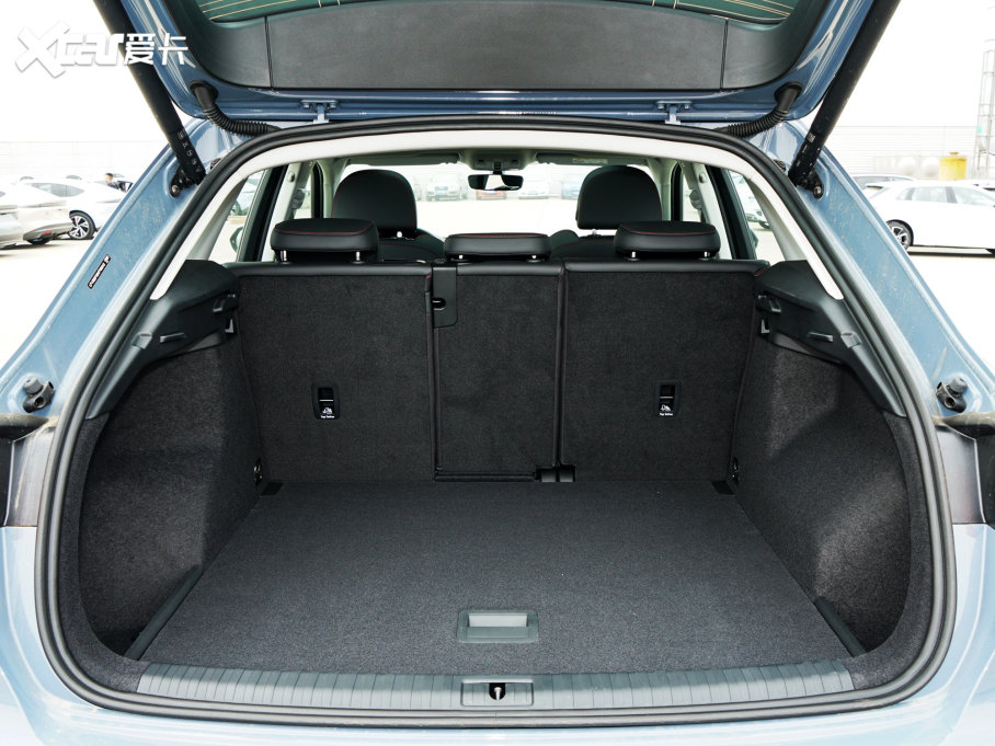 2023?yun)WQ3 40 TFSI RS׼ȼ