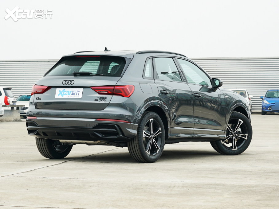 2023WQ3 45 TFSI quattro rЄӸ