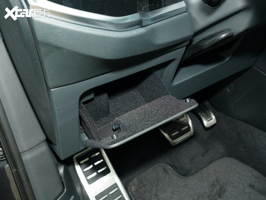 2023WQ3 45 TFSI quattro rЄӸ