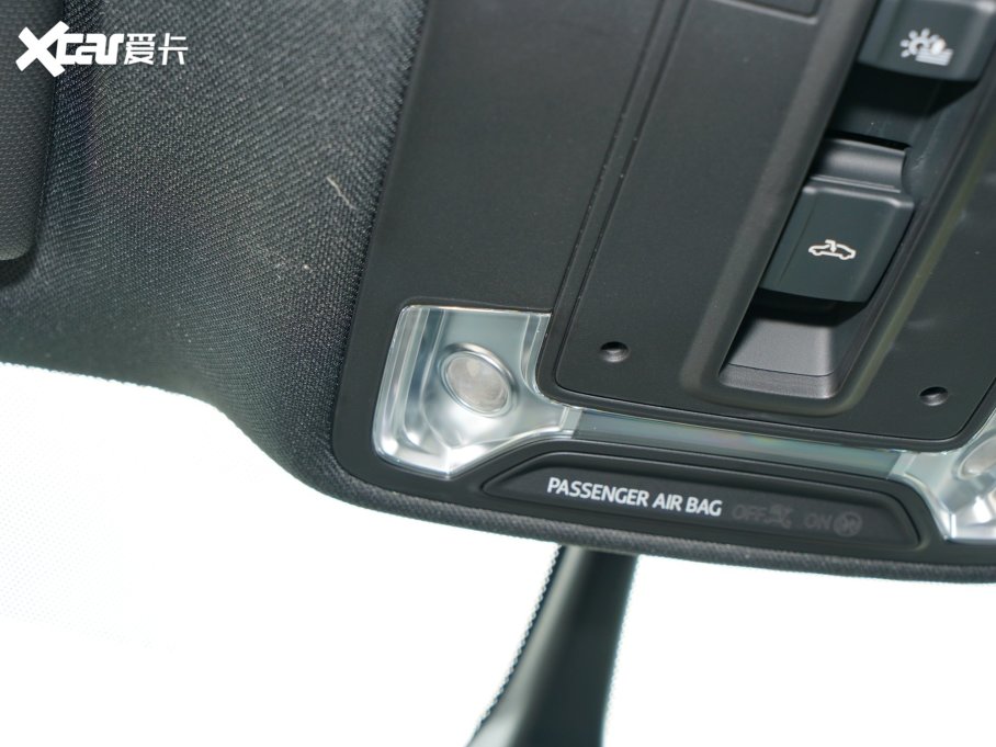 2023WQ3 45 TFSI quattro rЄӸ