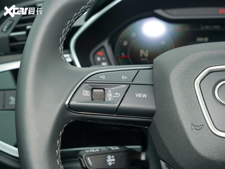 2023WQ3 45 TFSI quattro rЄӸ