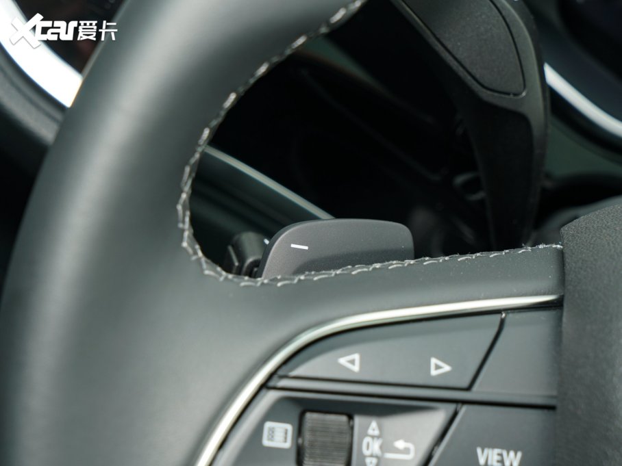 2023WQ3 45 TFSI quattro rЄӸ