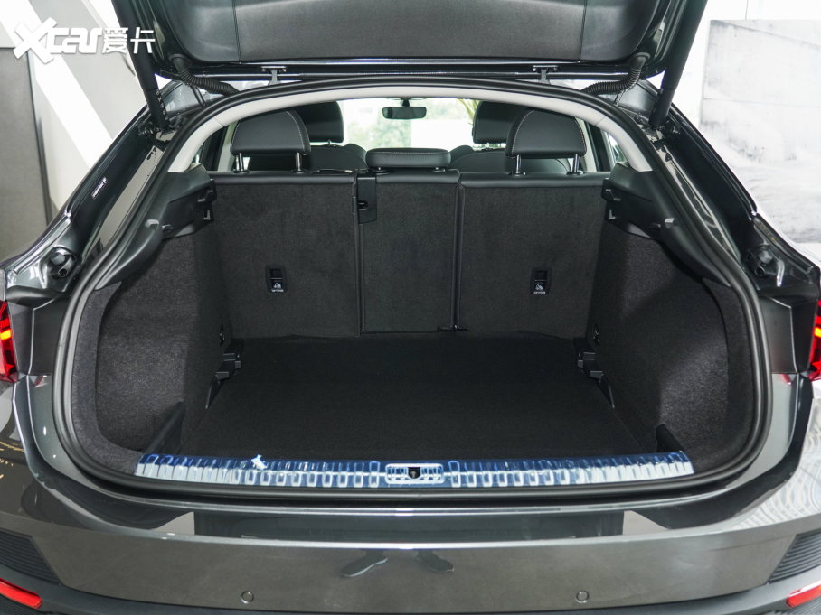 2023WQ3 40 TFSI rЄӸ