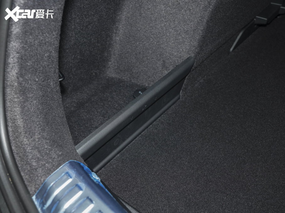 2023WQ3 40 TFSI rЄӸ