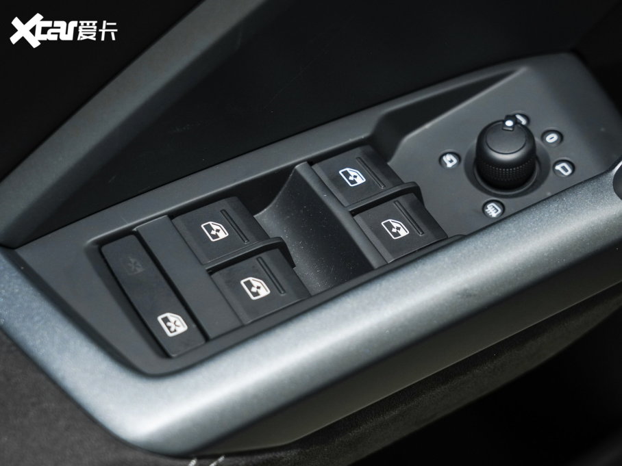 2023WQ3 40 TFSI rЄӸ