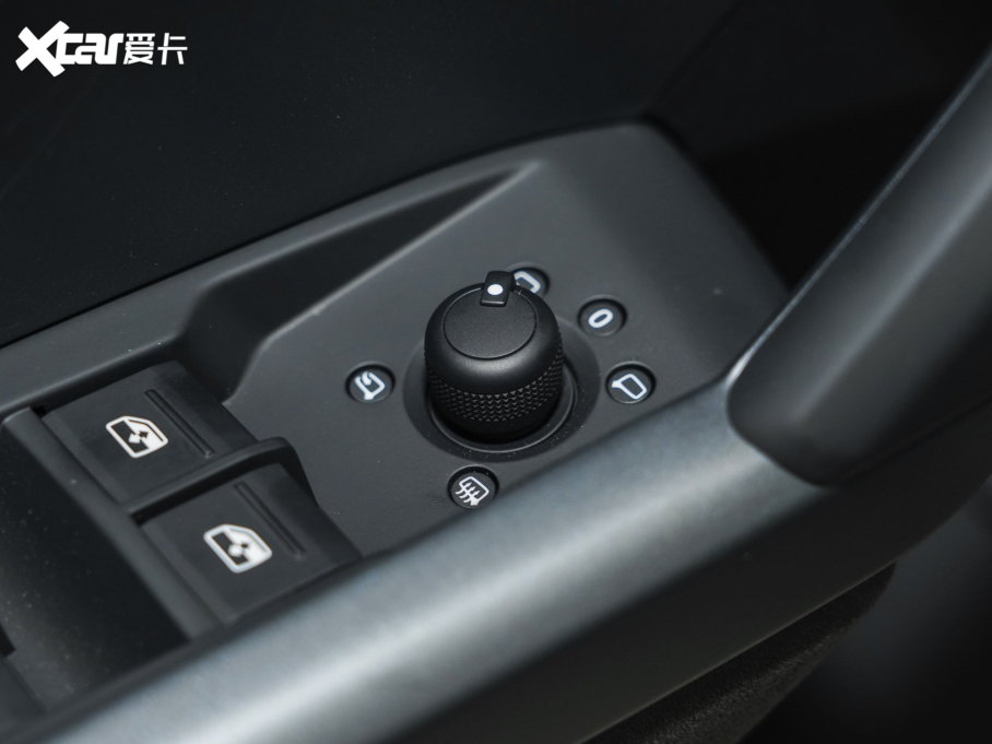 2023WQ3 40 TFSI rЄӸ