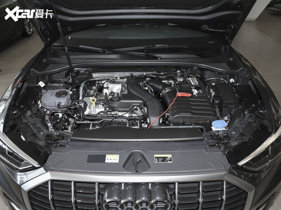 2023��W��Q3 35 TFSI �r��������(1.5T)
