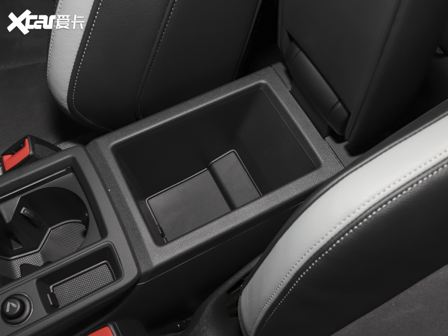 2023��W��Q3 35 TFSI �Mȡ�Ӹ���(1.5T)