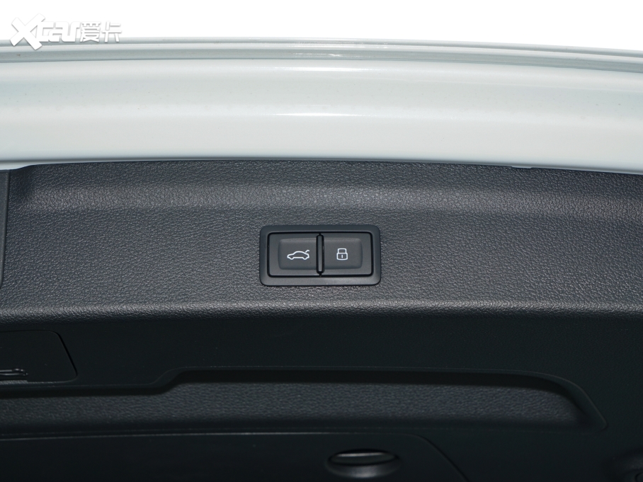 2023WQ3 Ŀ 40 TFSI rЄӸ