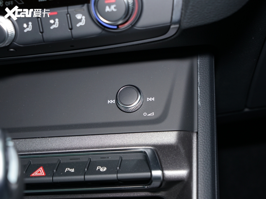 2023WQ3 Ŀ 40 TFSI rЄӸ